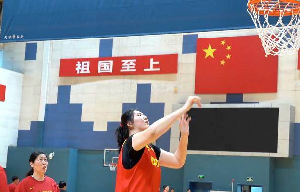开云官方下载-女篮28人集训名单出炉！2米23张子宇剑指亚洲杯