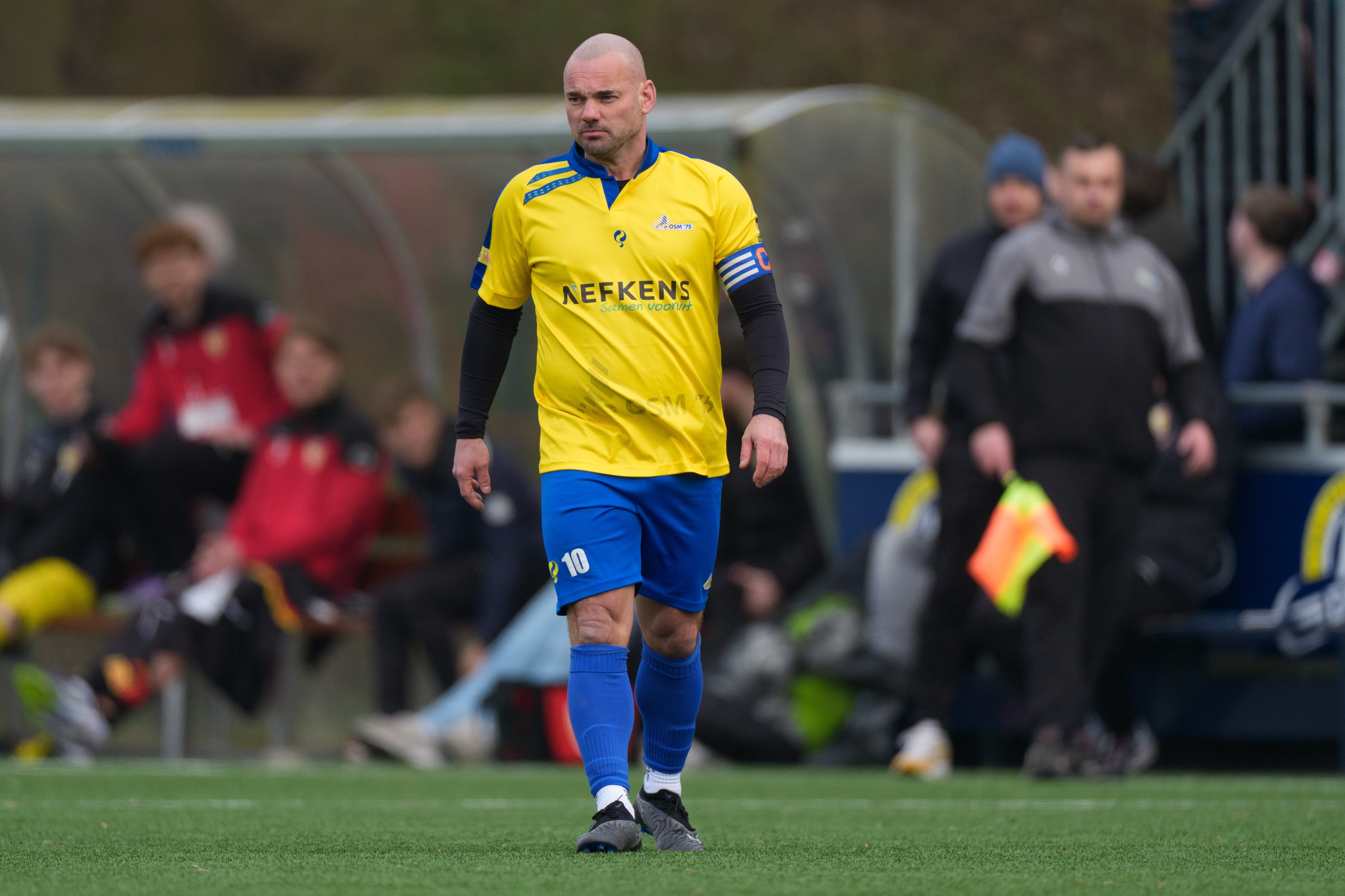 开云官方下载-斯内德在荷兰业余球队复出并替补出场20分钟：我度过了美好的时光